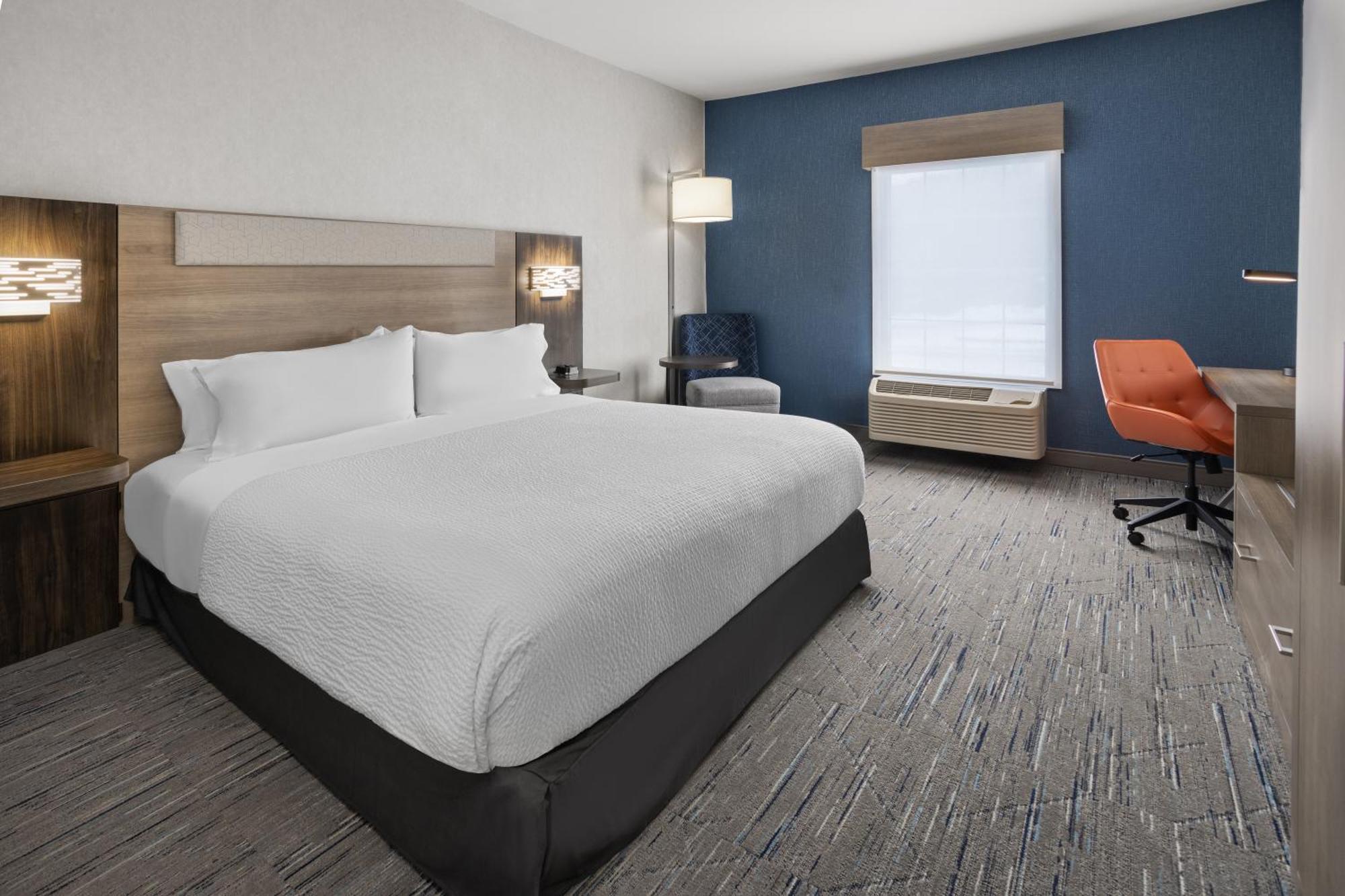 Holiday Inn Express Hotel & Suites Brattleboro By Ihg Екстер'єр фото