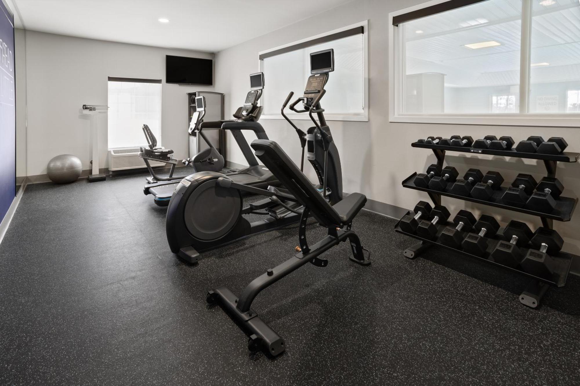 Holiday Inn Express Hotel & Suites Brattleboro By Ihg Екстер'єр фото