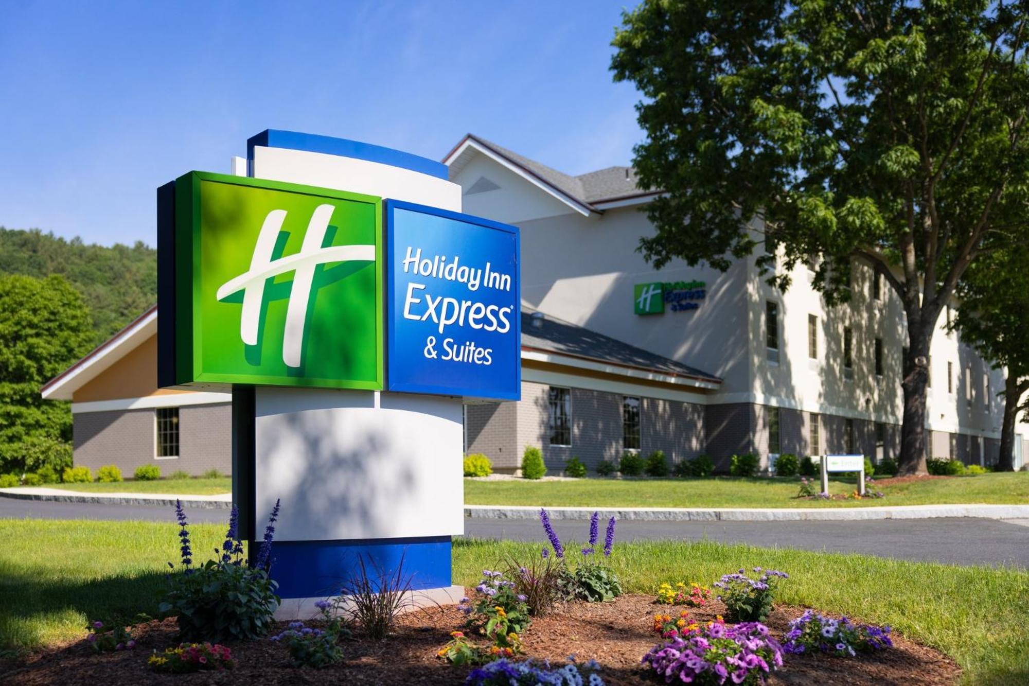 Holiday Inn Express Hotel & Suites Brattleboro By Ihg Екстер'єр фото