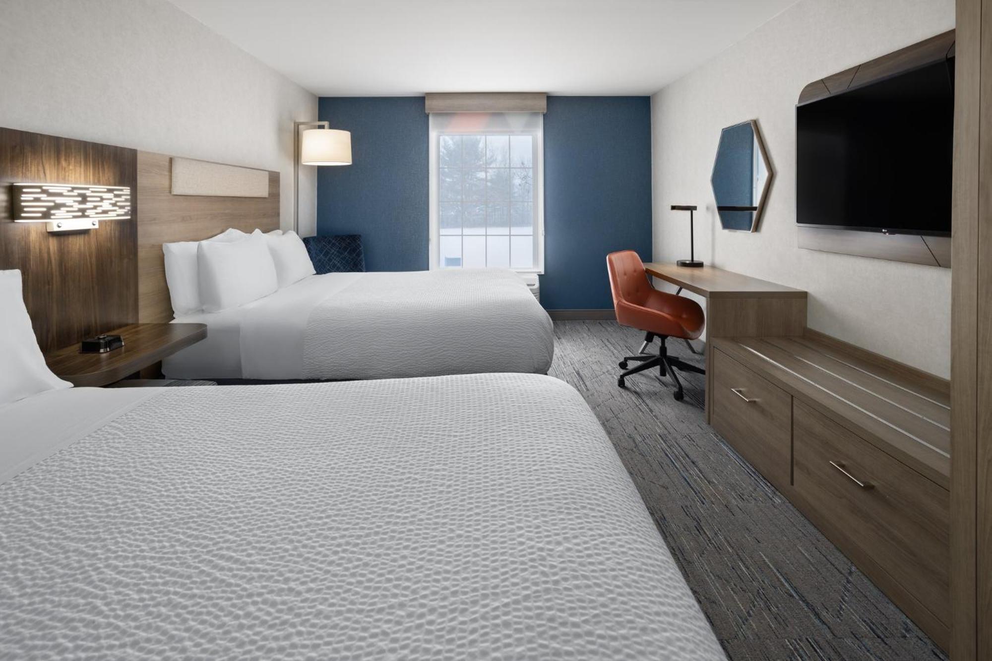 Holiday Inn Express Hotel & Suites Brattleboro By Ihg Екстер'єр фото